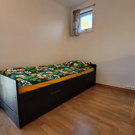 Koselig Naert Sentrum *